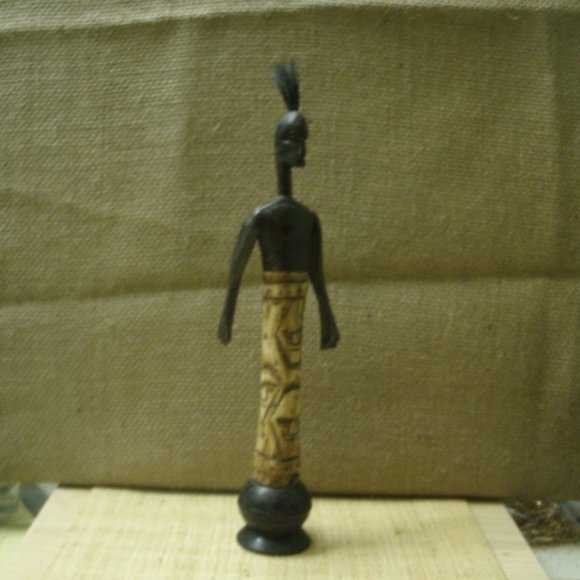 Vintage Hand Carved Man Figurine from Kenya - Picture 6 of 16